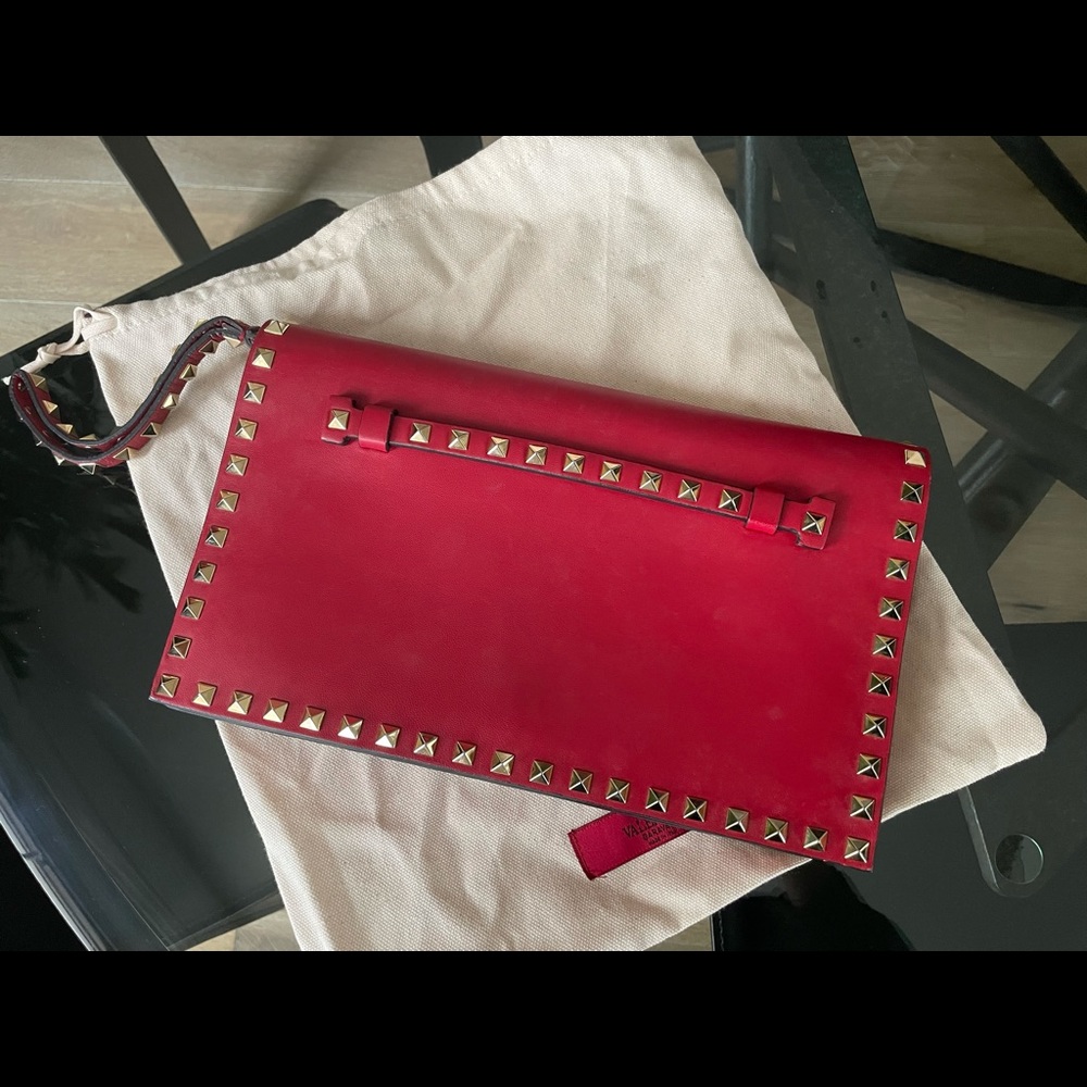 NWT Valentino red rockstud clutch